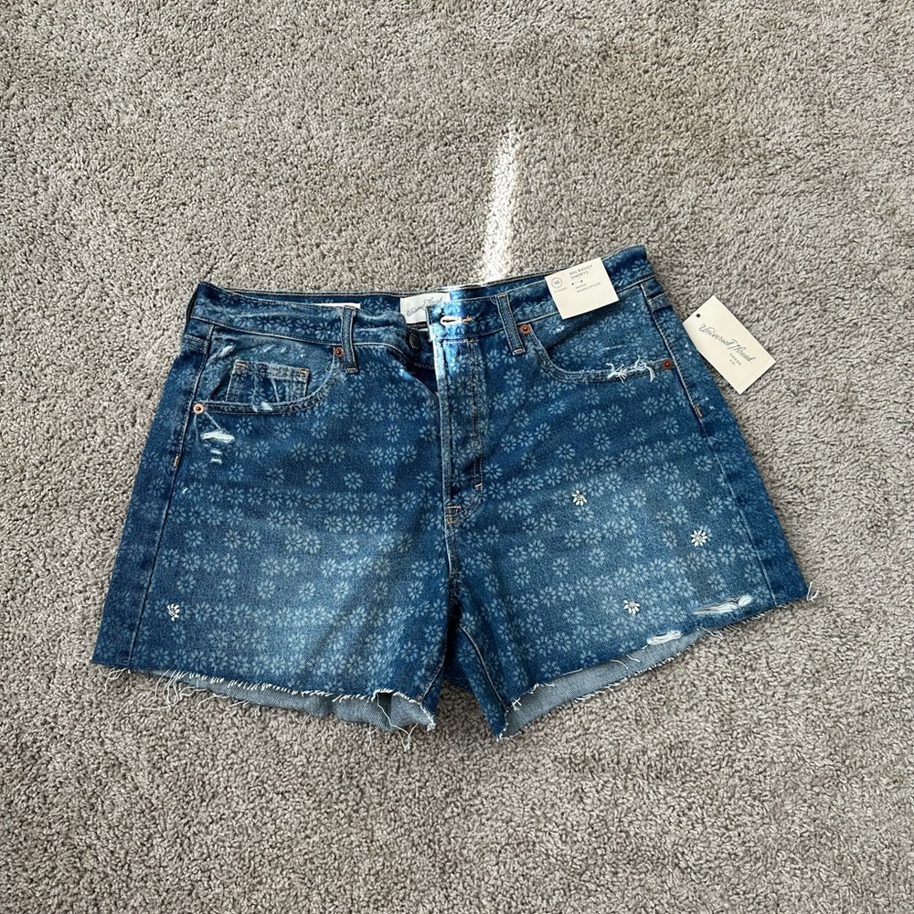 Universal Thread Floral Patterned Jean Shorts